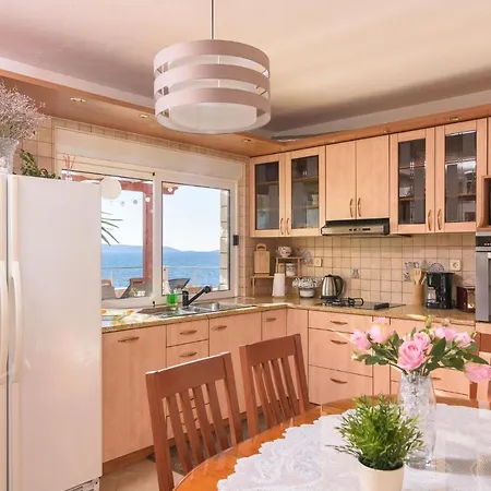 Apartmán Helli *